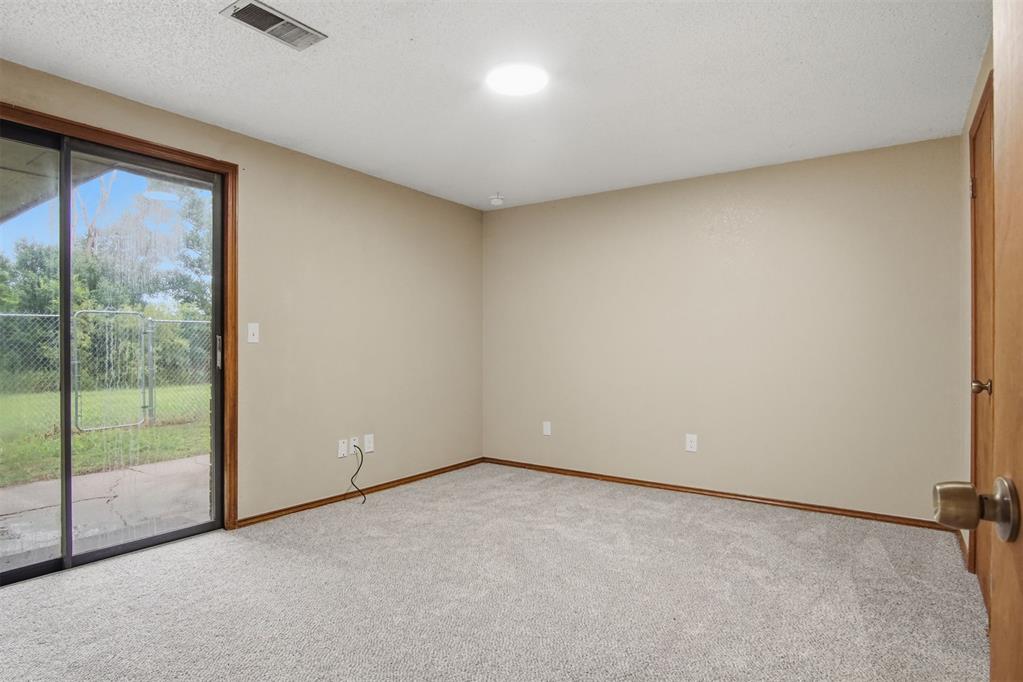7702 Nw 113th Place Property Photo 17