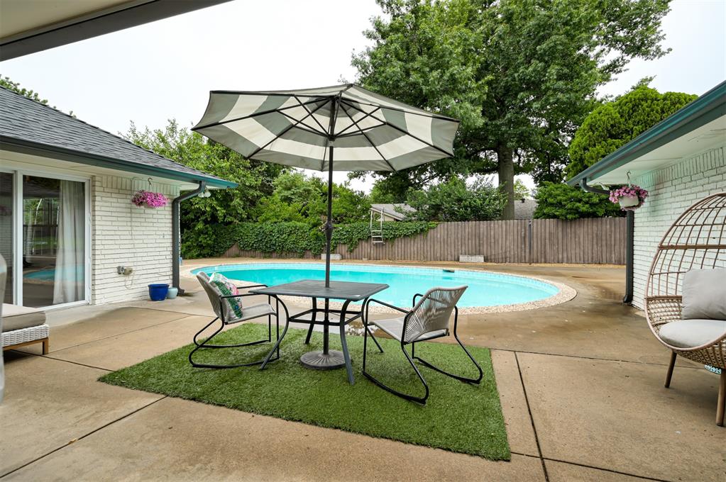 3926 Warwick Drive Property Photo 41