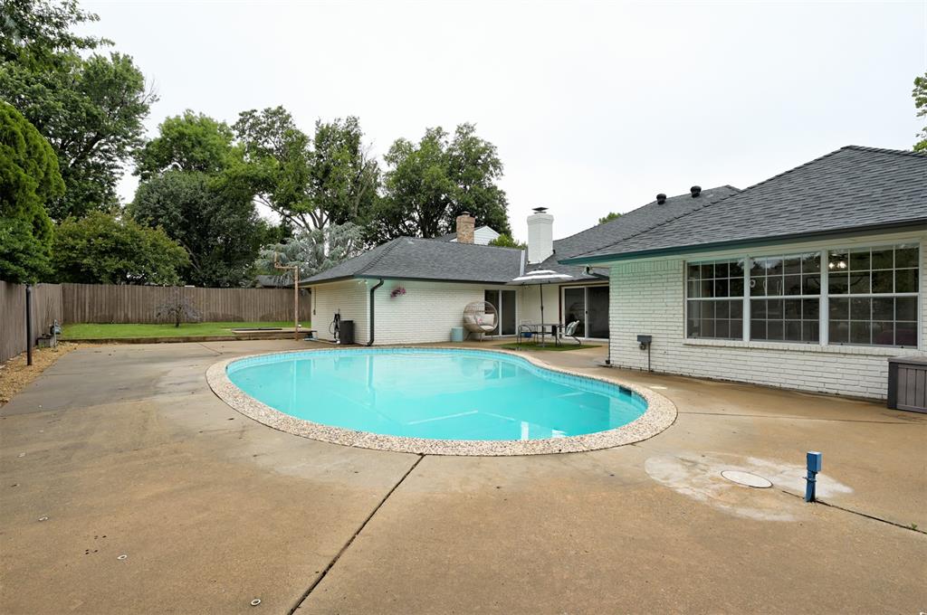 3926 Warwick Drive Property Photo 45
