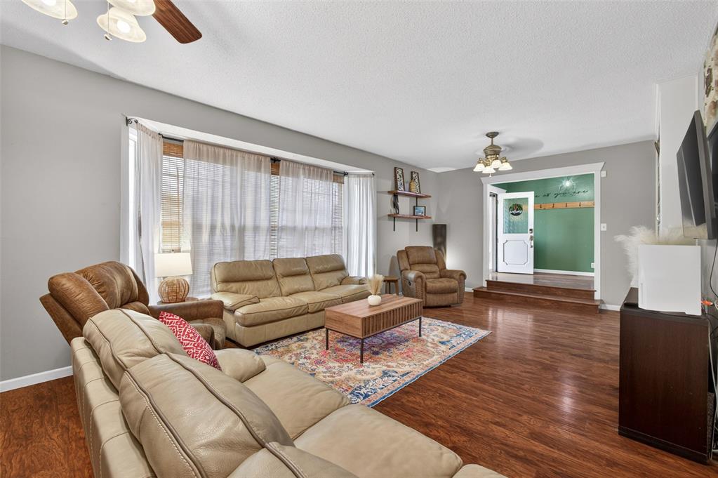 1003 E Proctor Avenue Property Photo 9