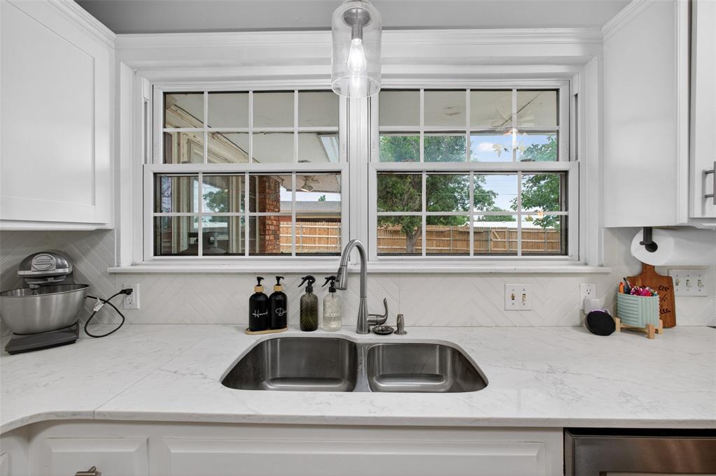 1003 E Proctor Avenue Property Photo 14