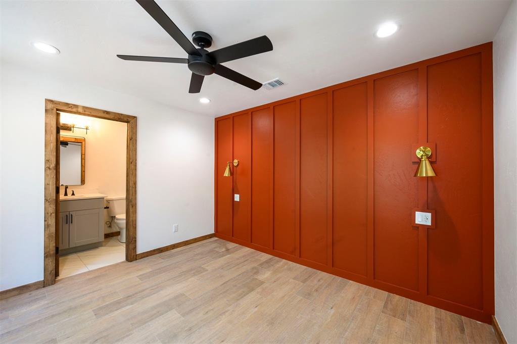 269 Springwood Trail Property Photo 15