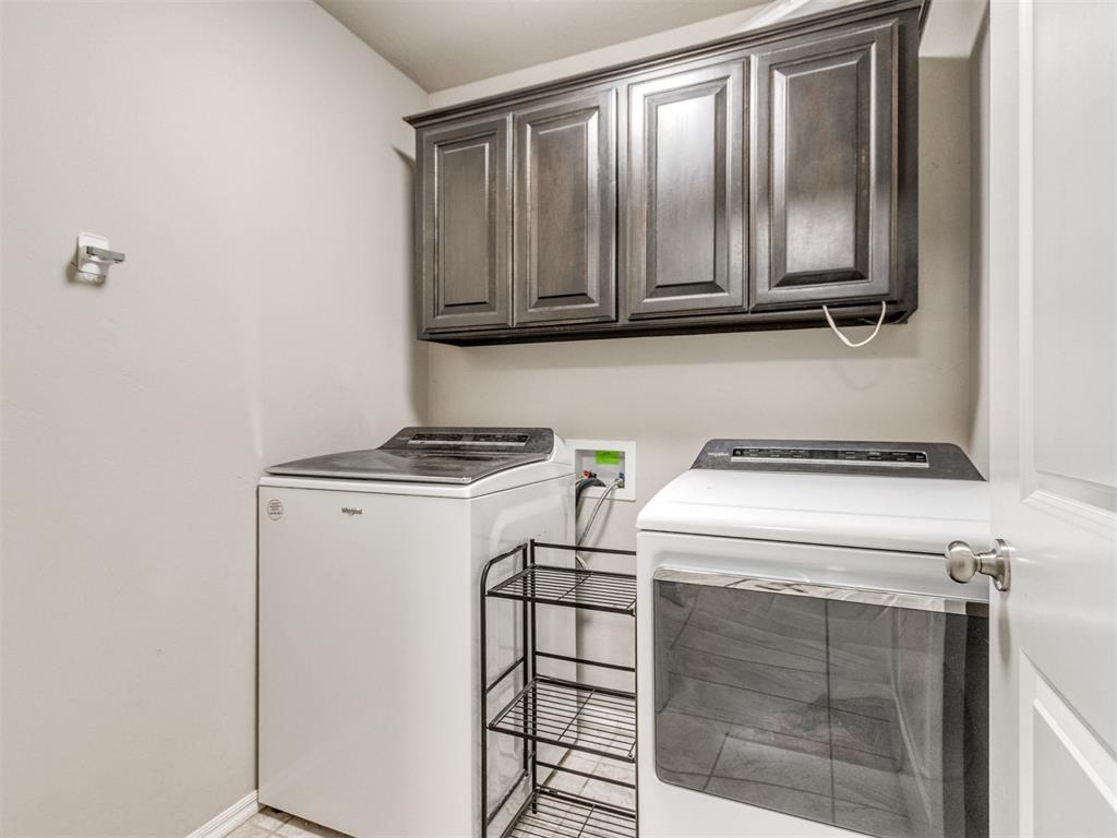 2821 Nw 188th Street Property Photo 7