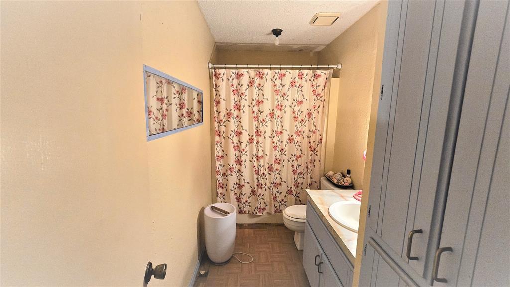 15421 S Hickory Lane Property Photo 10