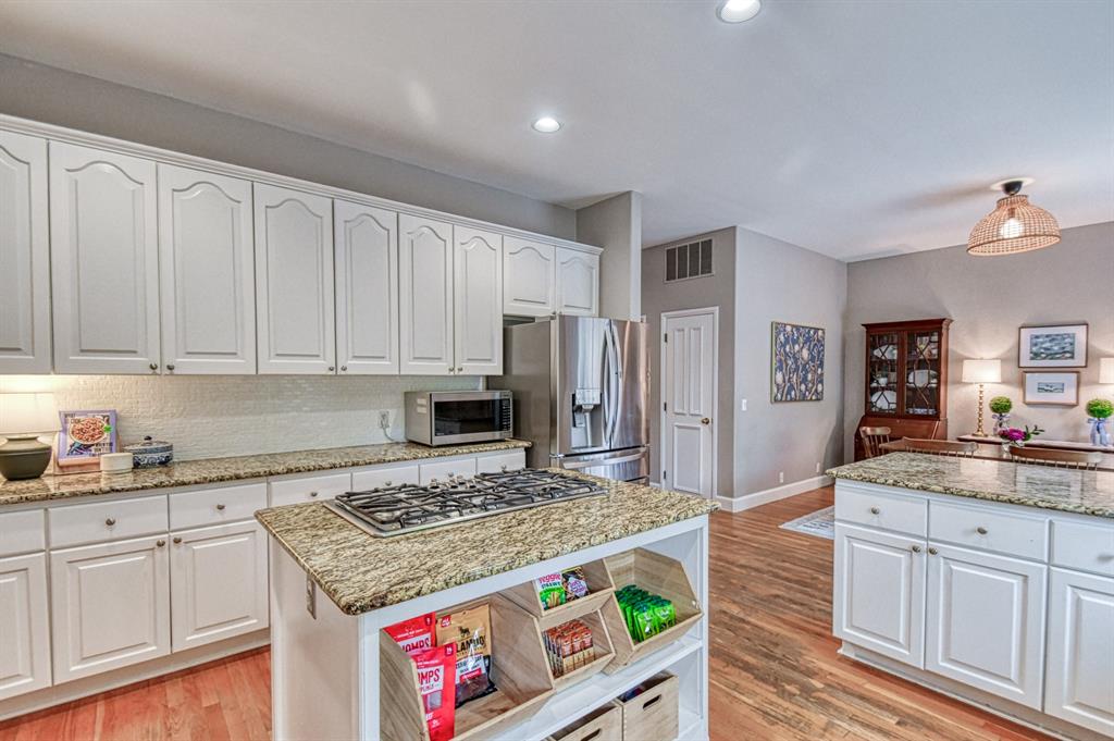 3800 Evesham Court Property Photo 24