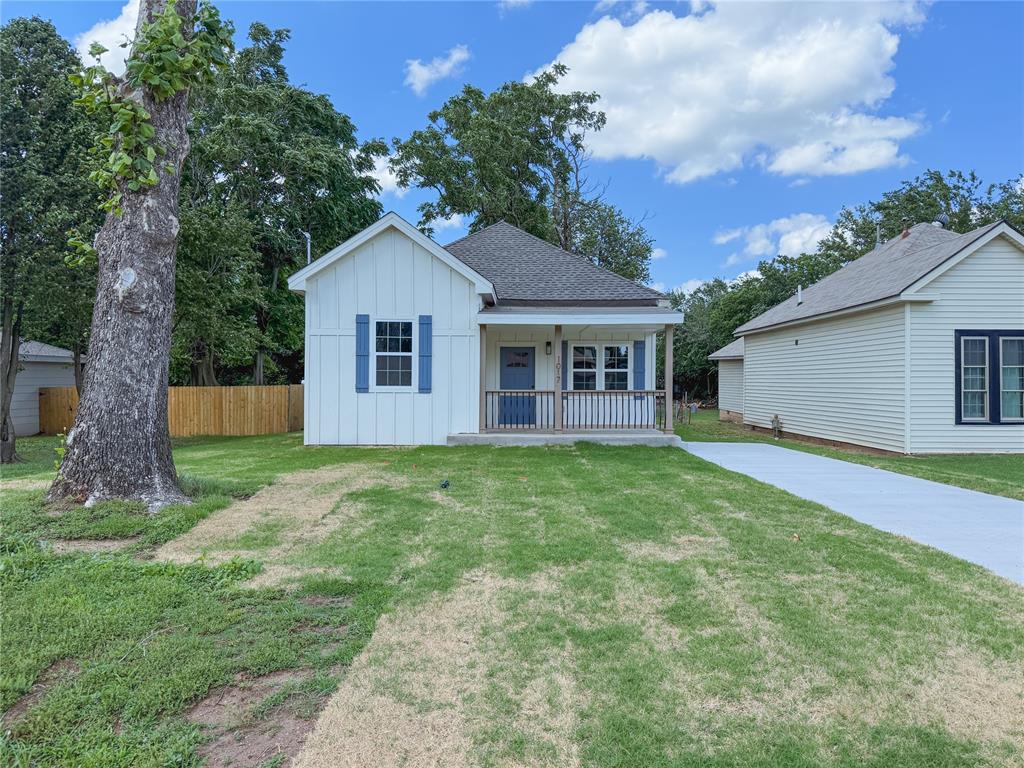 1017 E Cavanaugh Street Property Photo 3
