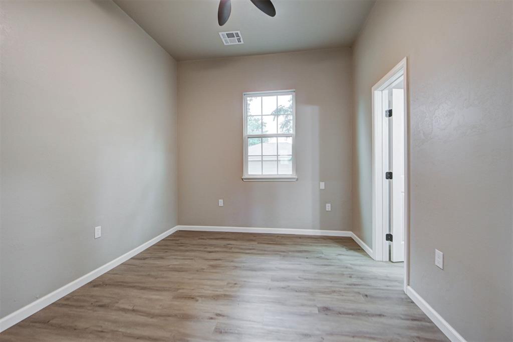 1017 E Cavanaugh Street Property Photo 31