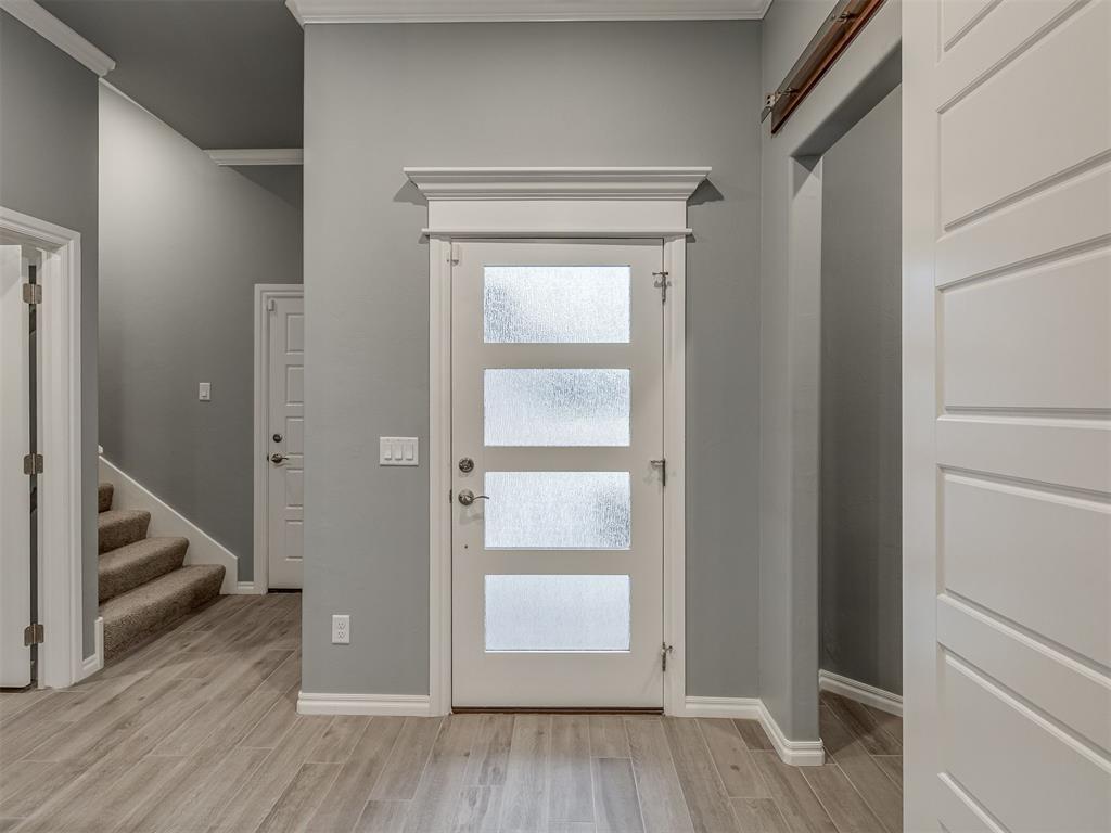 9321 Nw 90th Street Property Photo 5