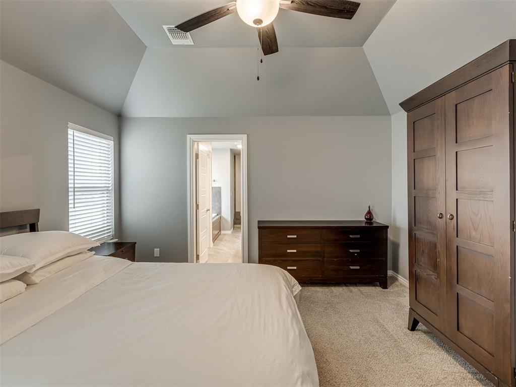 9321 Nw 90th Street Property Photo 18