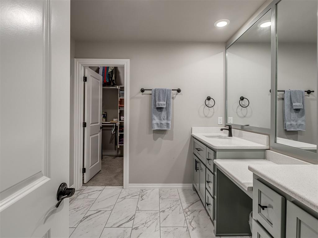 9317 Nw 90th Street Property Photo 28