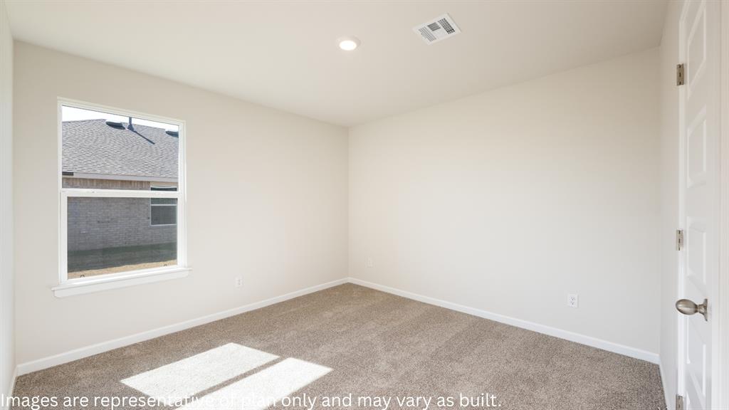 1130 Auburn Circle Property Photo 8