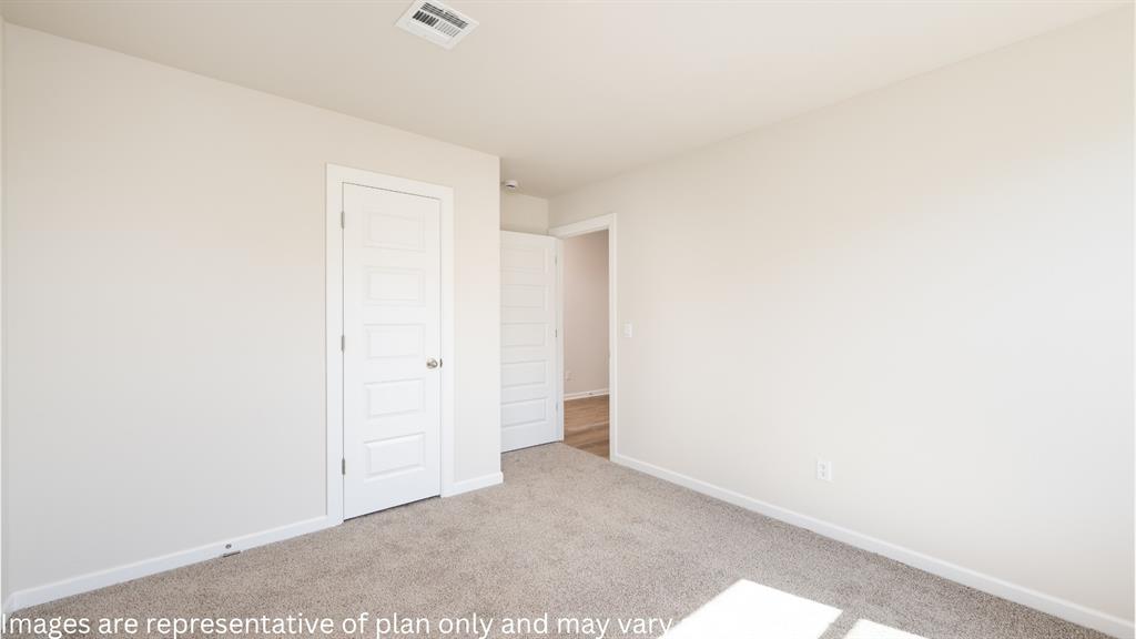1130 Auburn Circle Property Photo 9