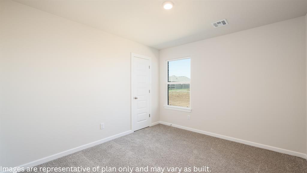 1130 Auburn Circle Property Photo 12