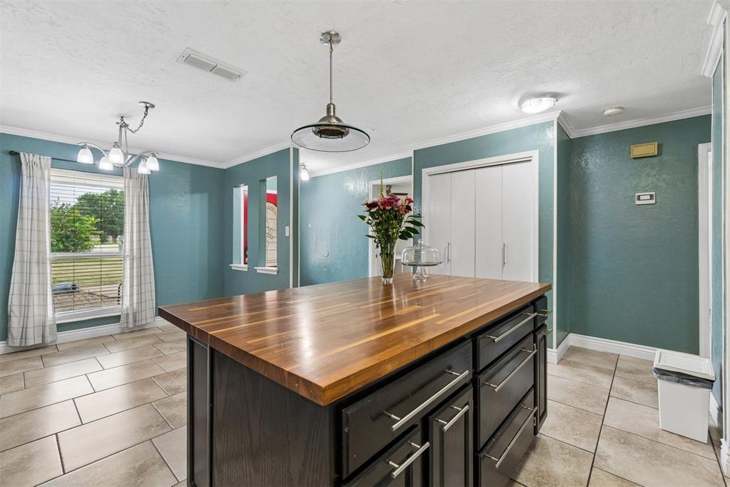 82 E Meadowlark Road Property Photo 21