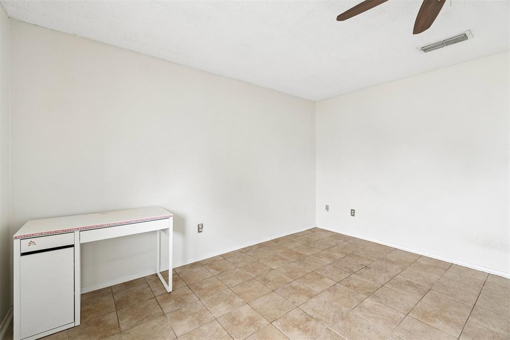82 E Meadowlark Road Property Photo 35