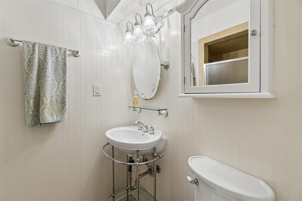 82 E Meadowlark Road Property Photo 39