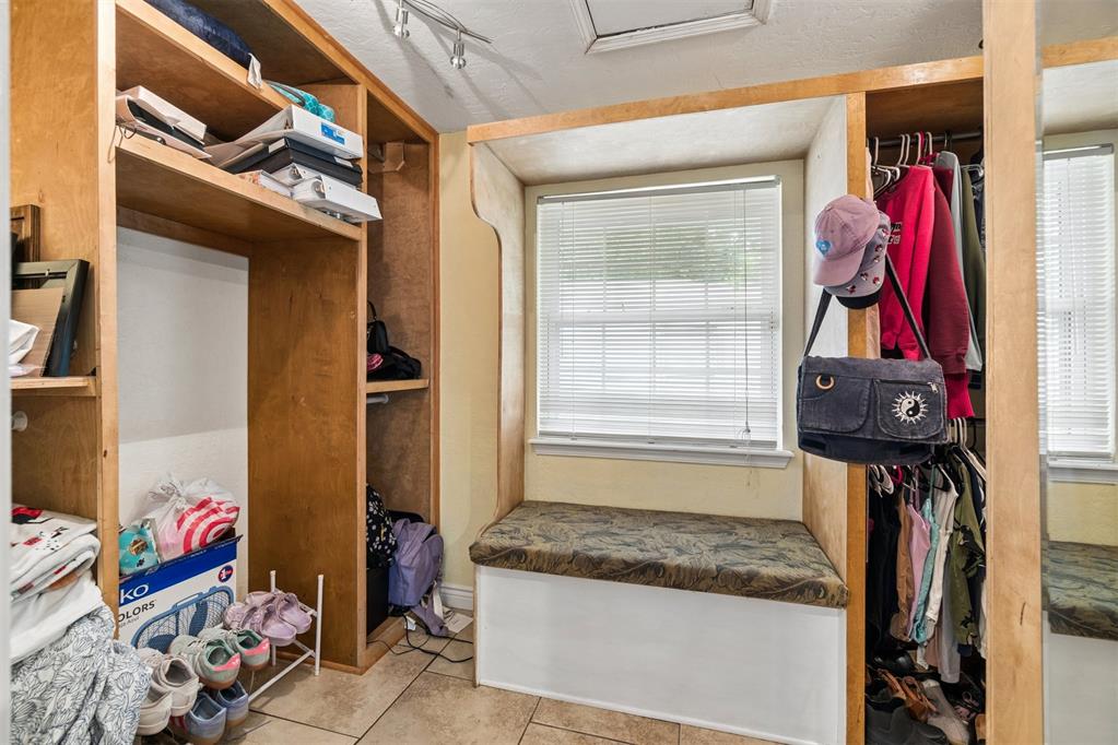 82 E Meadowlark Road Property Photo 42