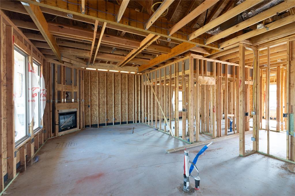 8732 Kate Crossing Property Photo 1