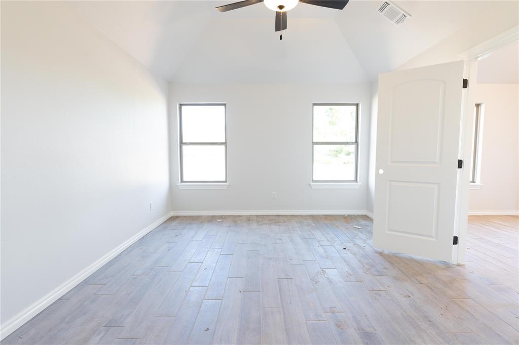 8732 Kate Crossing Property Photo 7