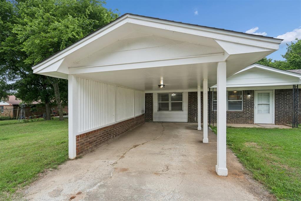 1820 W Ardmore Avenue Property Photo 6