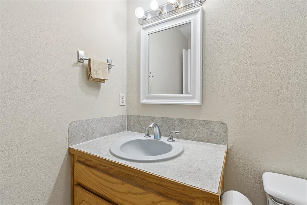 1820 W Ardmore Avenue Property Photo 25
