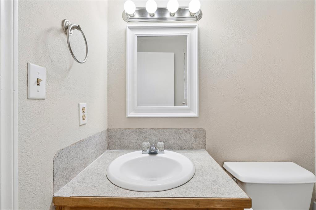 1820 W Ardmore Avenue Property Photo 33