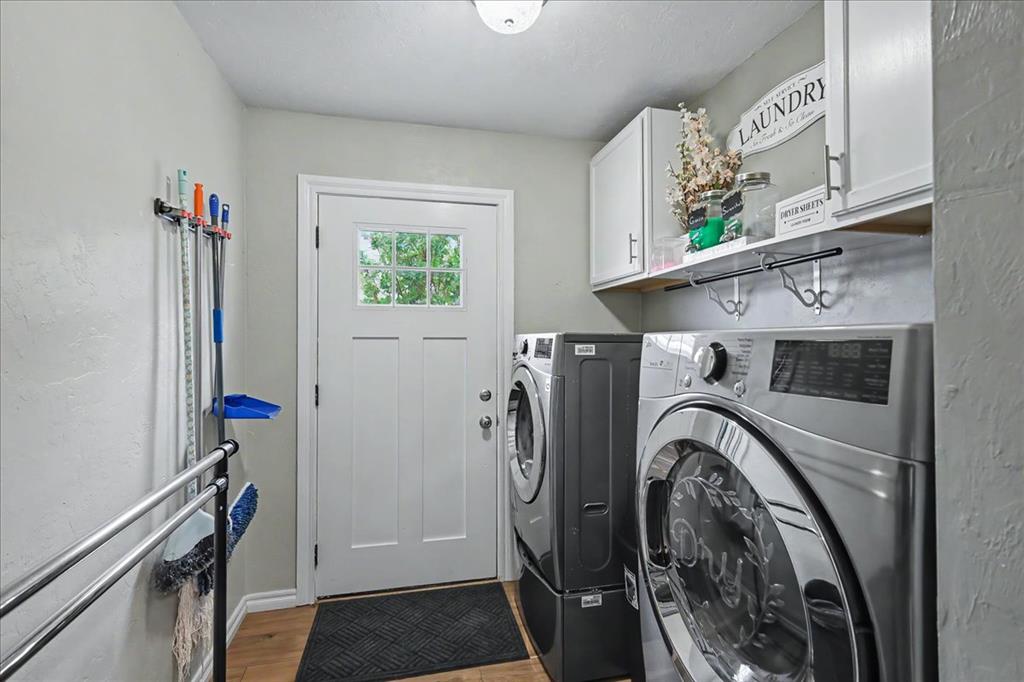4043 Nw 8th Street Property Photo 15