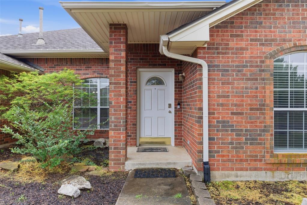 1708 Parkridge Drive Property Photo 3
