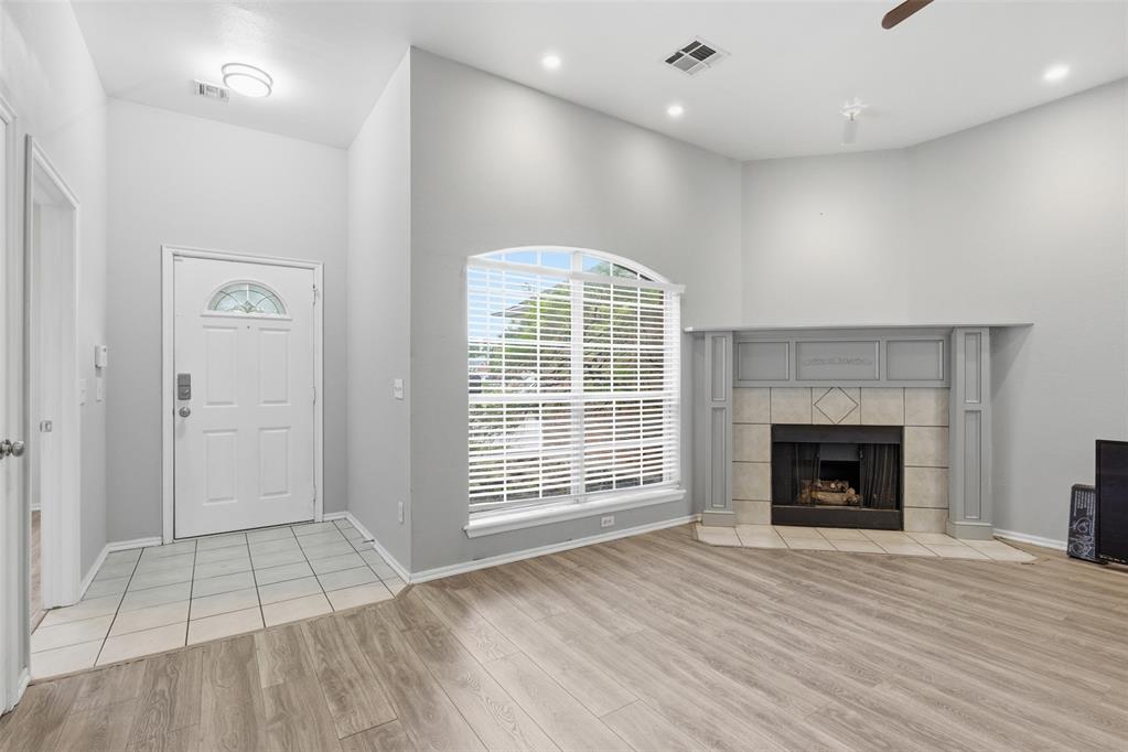 1708 Parkridge Drive Property Photo 4