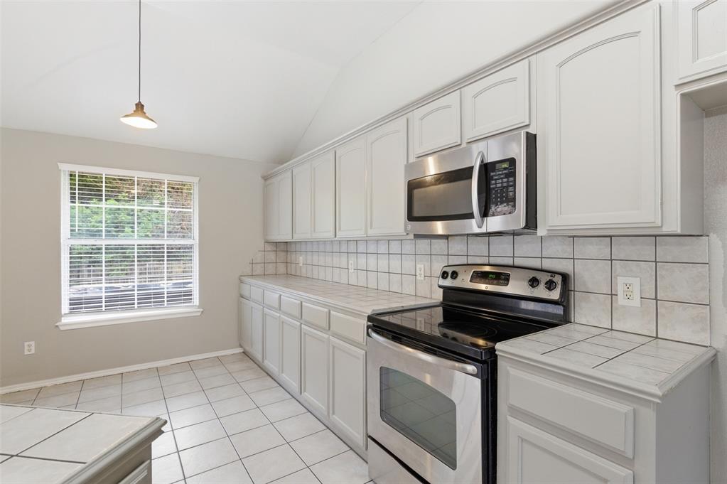 1708 Parkridge Drive Property Photo 11