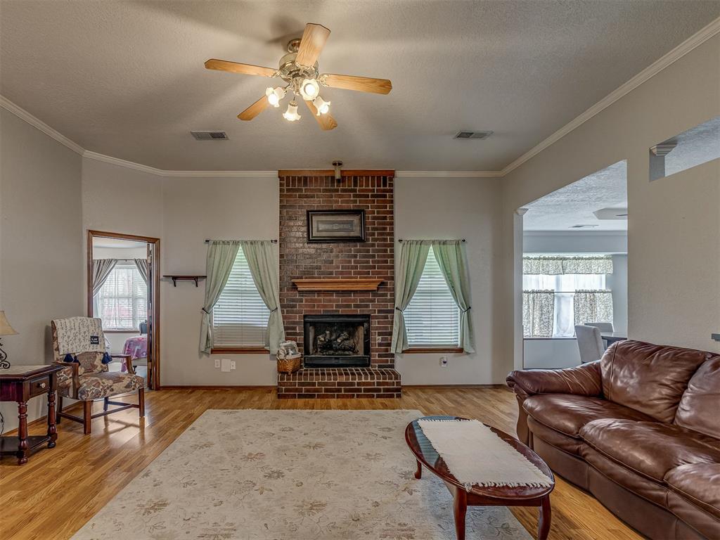 1230733 Property Photo 9