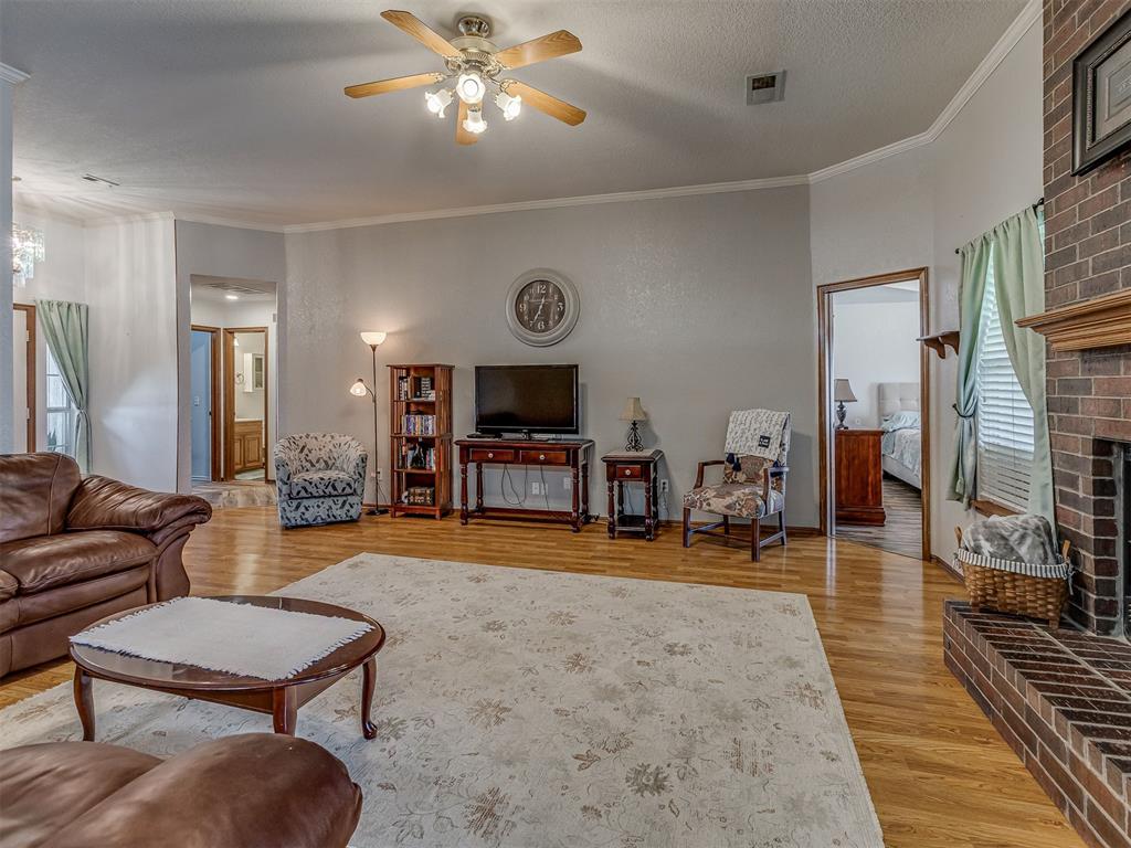 1230733 Property Photo 11