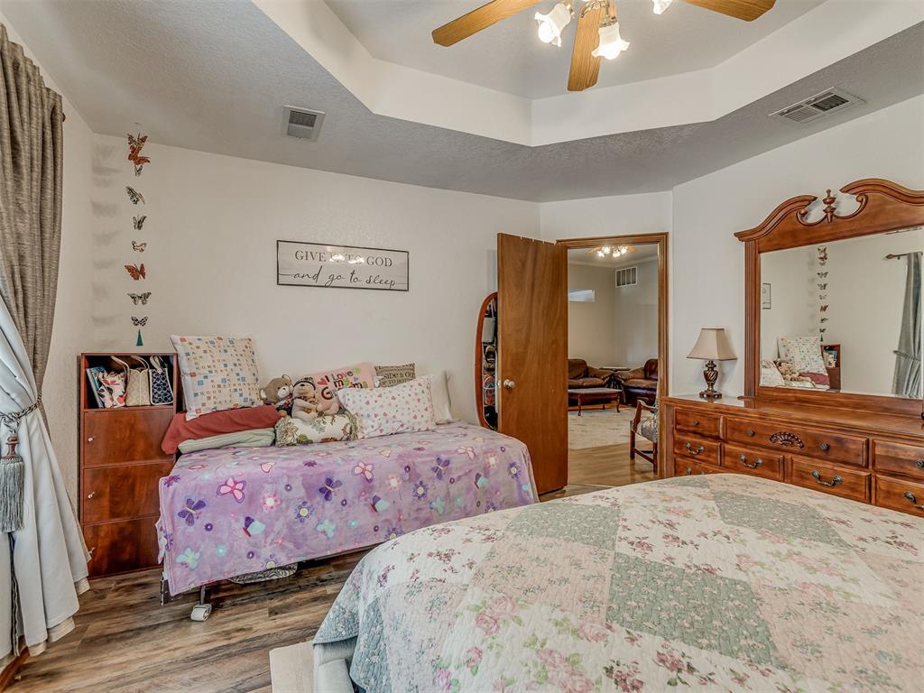 1230733 Property Photo 26