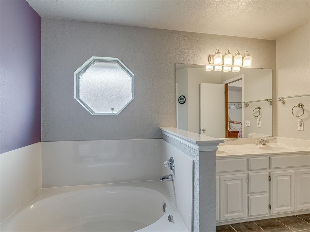 1230733 Property Photo 29