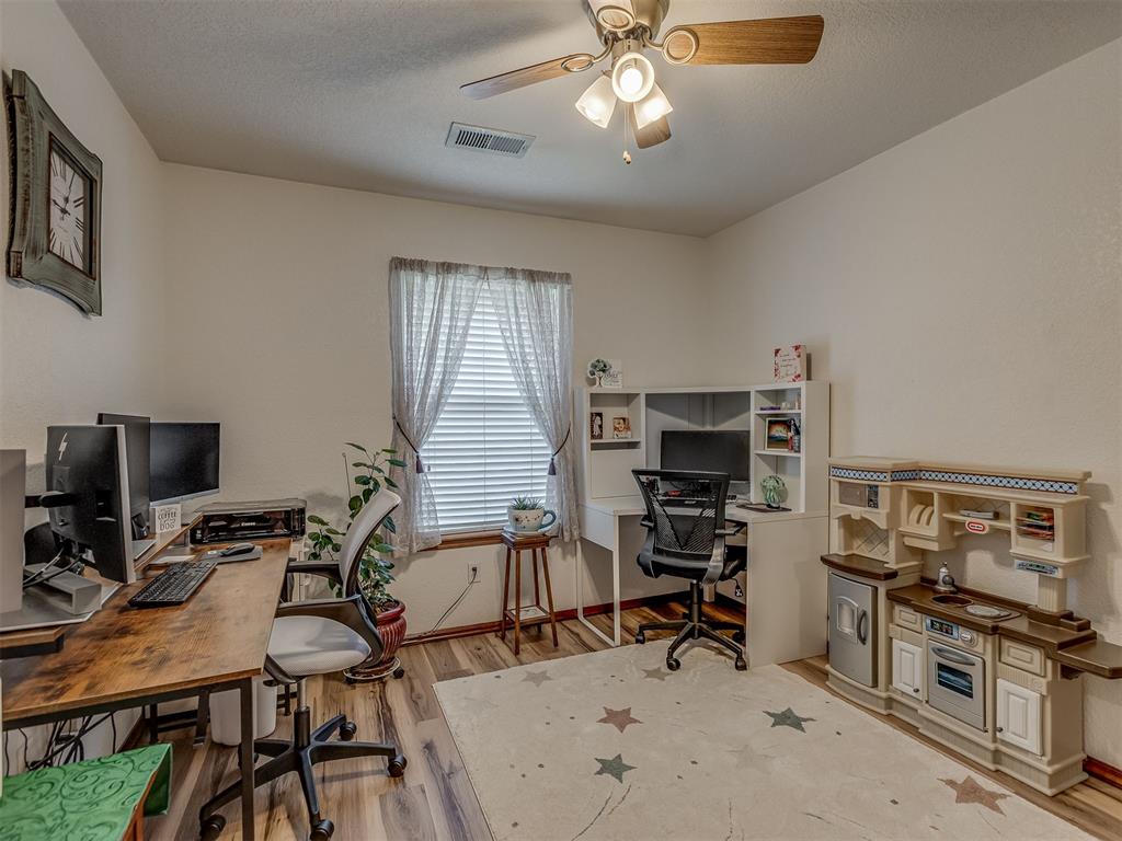 1230733 Property Photo 33
