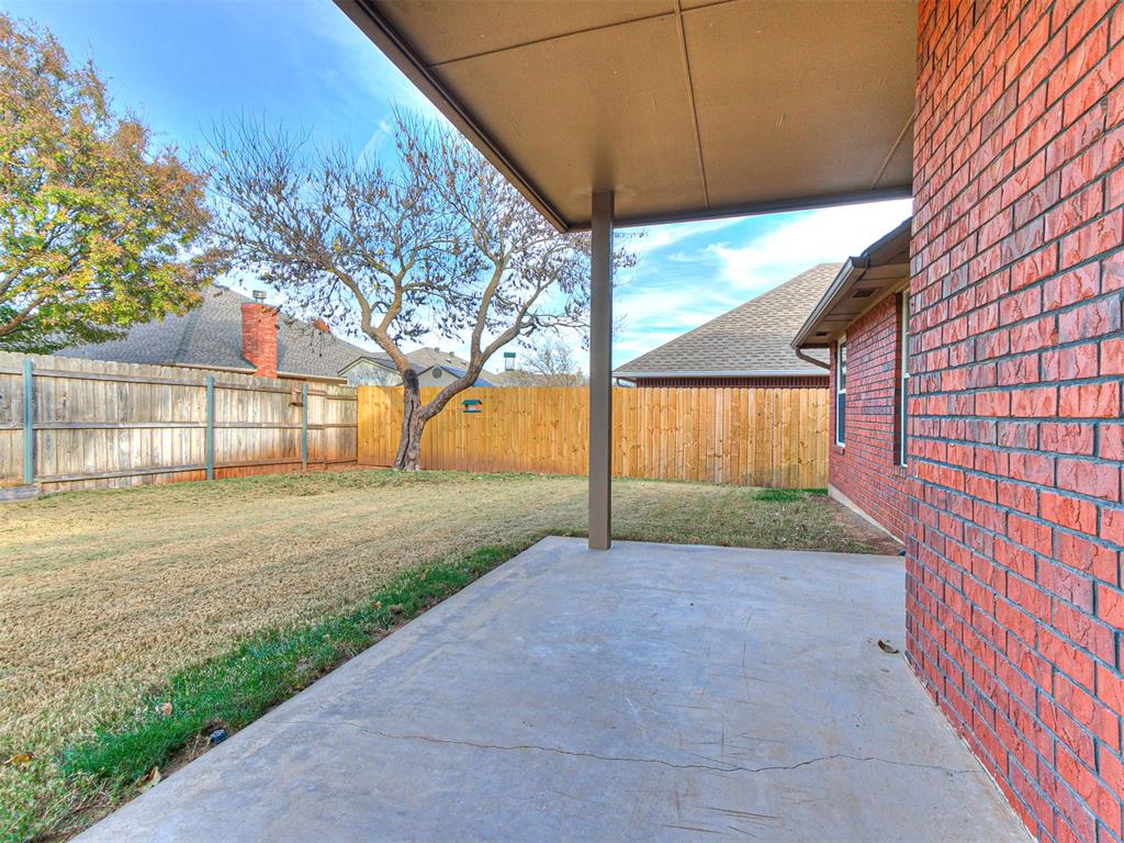 1809 Parkway Drive Property Photo 7