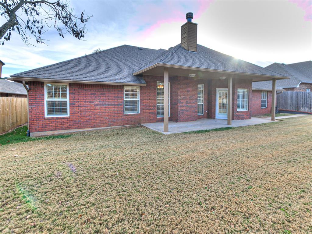 1809 Parkway Drive Property Photo 9