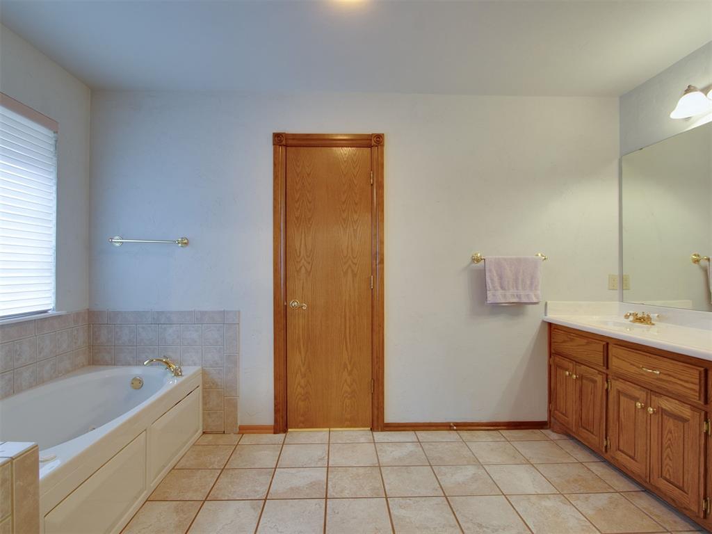 1809 Parkway Drive Property Photo 22