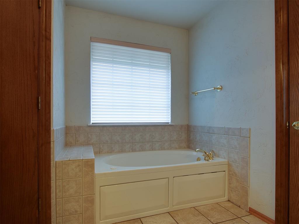 1809 Parkway Drive Property Photo 23