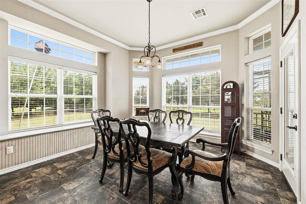 915 Rother Road Property Photo 15