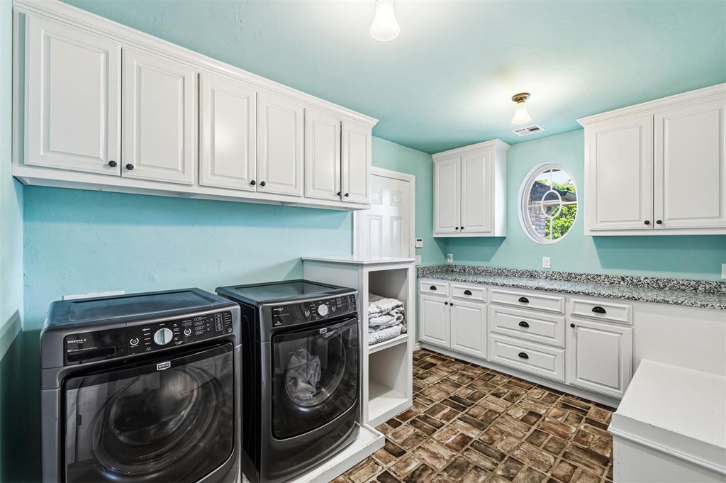 915 Rother Road Property Photo 30
