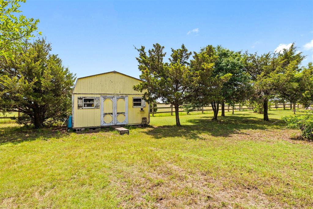 915 Rother Road Property Photo 36