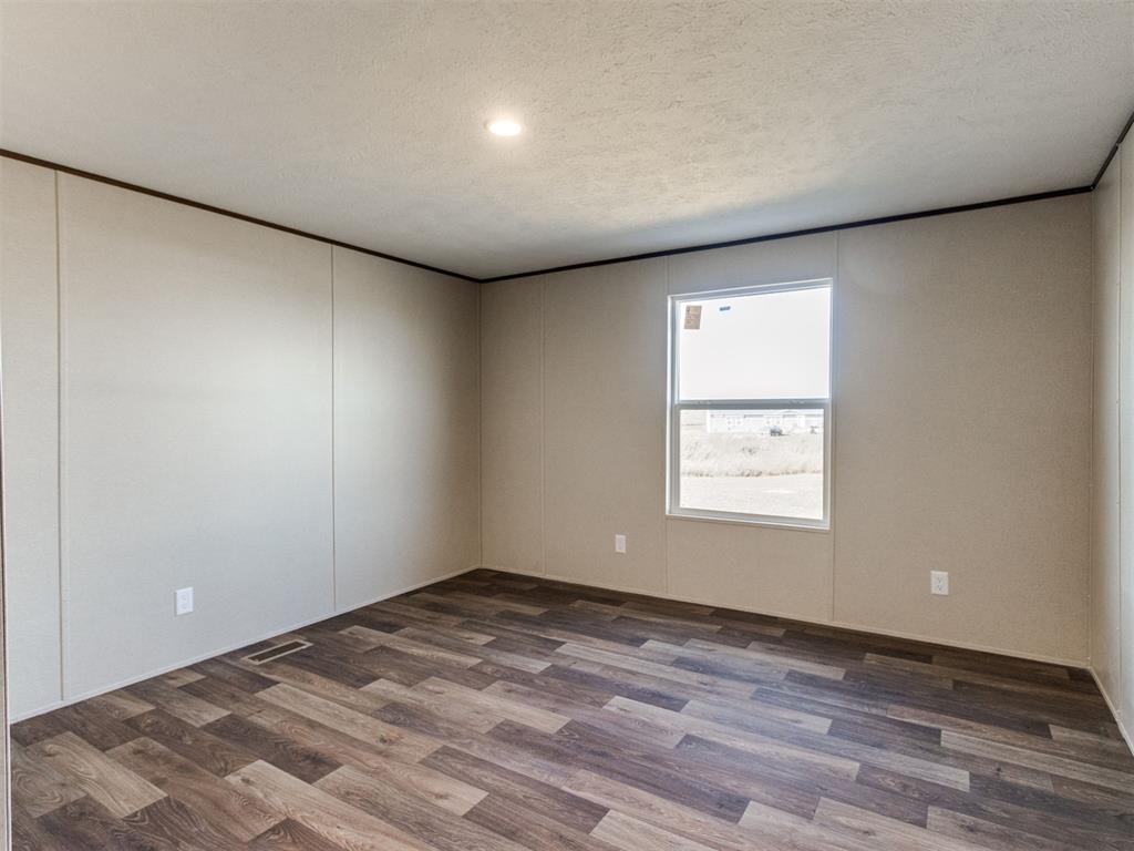 21222 Prairie View Road Property Photo 12
