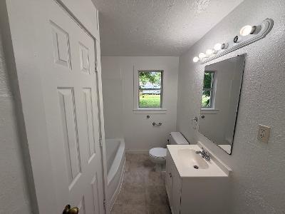 408 S Hammack Avenue Property Photo 12