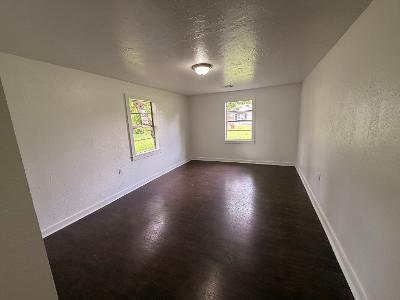 408 S Hammack Avenue Property Photo 15