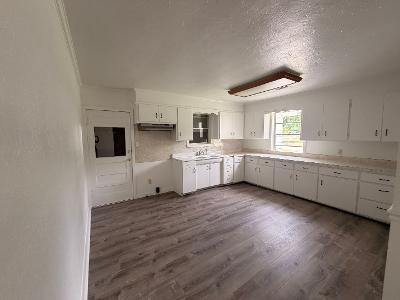 408 S Hammack Avenue Property Photo 17