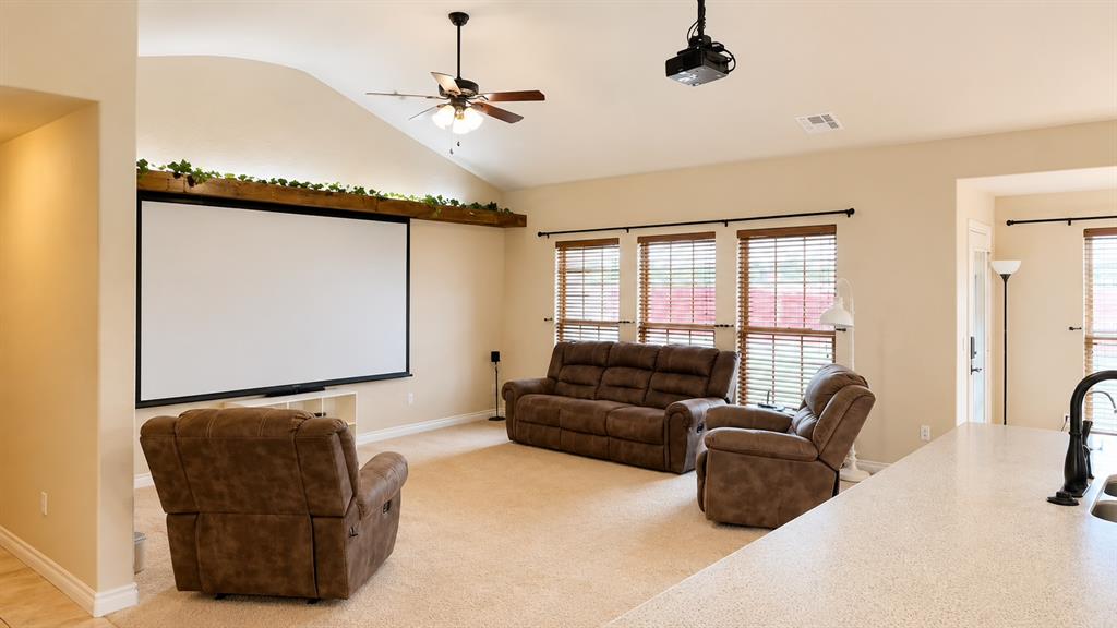 3101 White Tail Drive Property Photo 15