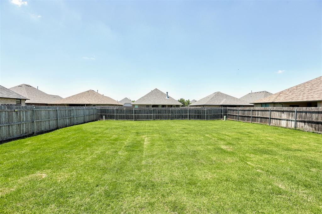 16709 Monroe Drive Property Photo 6