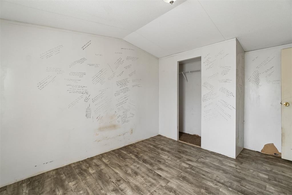 17201 Rolling Meadows Property Photo 13