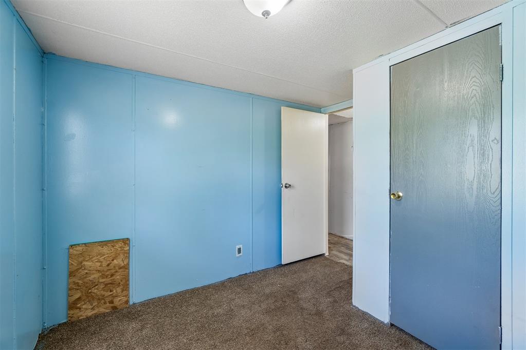 17201 Rolling Meadows Property Photo 23